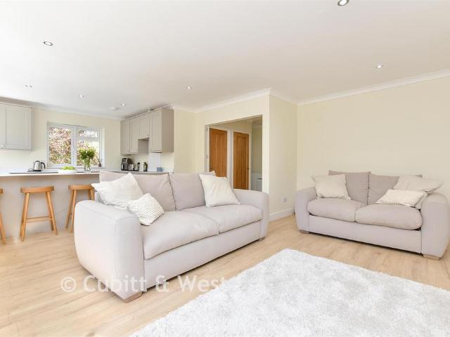 Flat for sale in Nork, Red Hill