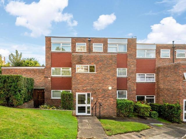 Flat for sale in Westfield, Woking