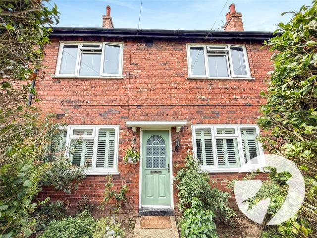 Flat for sale in Middle Park, Greater London