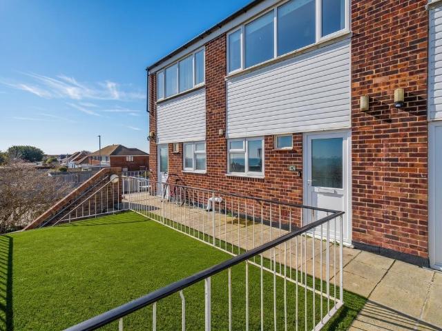 Flat for sale in Spring Vale, Hampshire