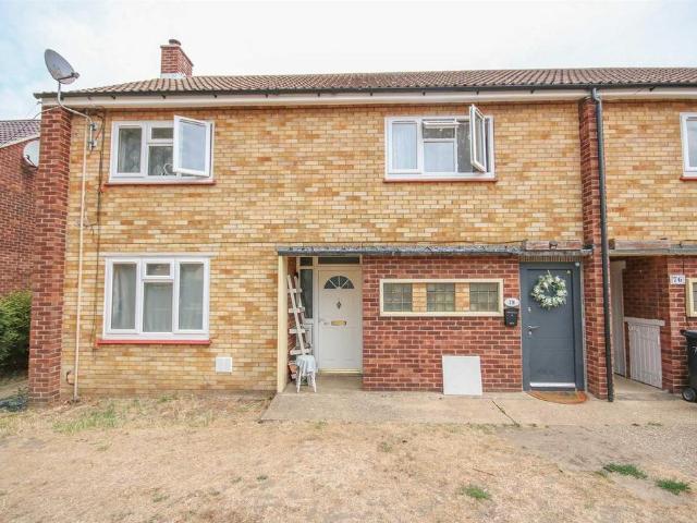 Flat for sale in Chedburgh, Suffolk
