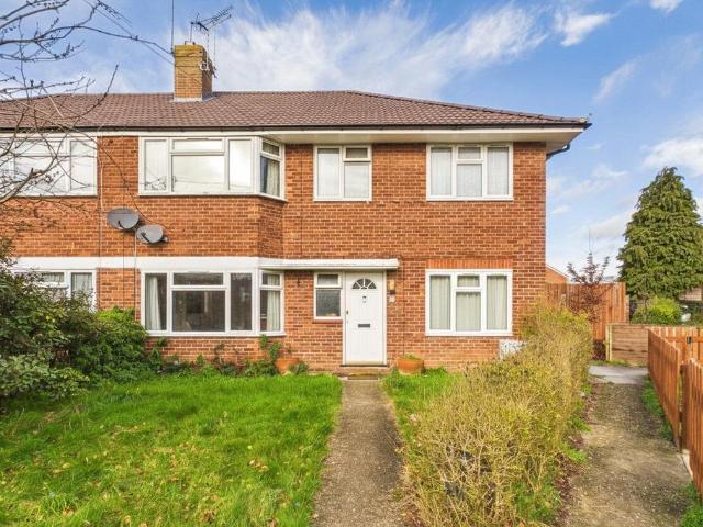 Flat for sale in St Marks, Maidenhead
