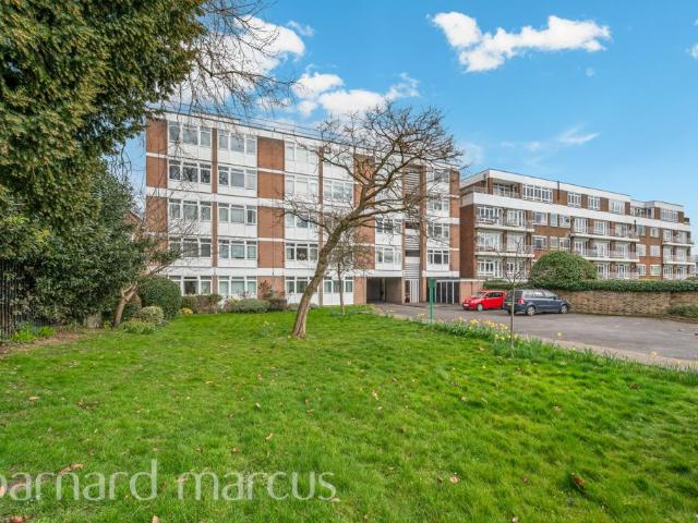 Flat for sale in Putney, Greater London