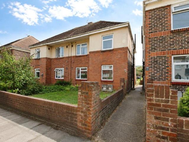 Flat for sale in Copnor, City Of Portsmouth