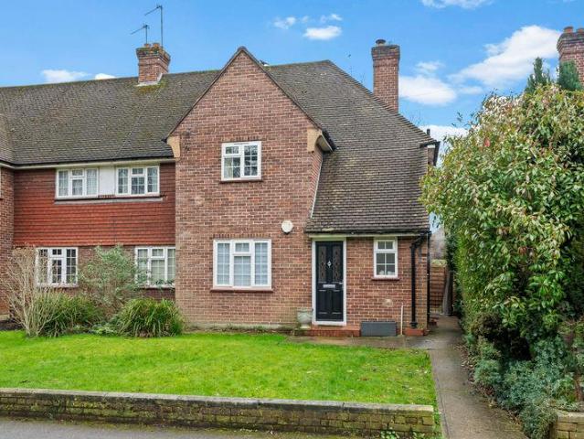 Flat for sale in West Ewell, Ewell