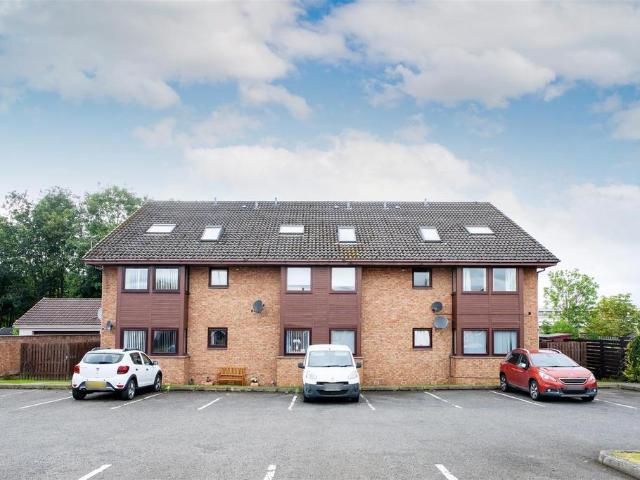 Flat for sale in New Stevenston, Scotland