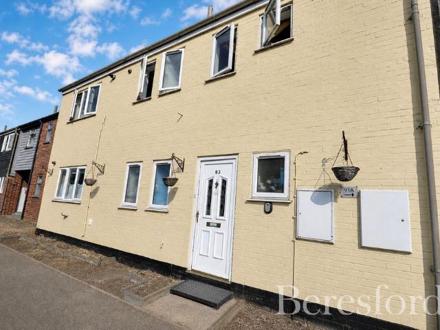 Flat for sale in Maldon, Essex