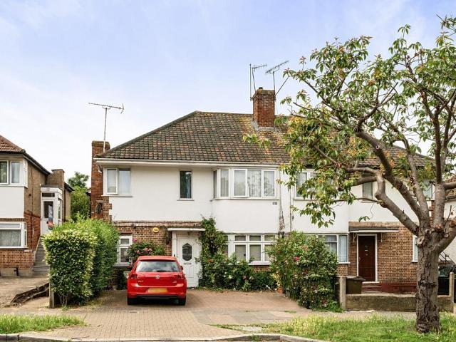Flat for sale in Greater London