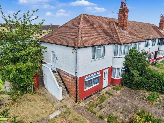 Flat for sale in Greater London