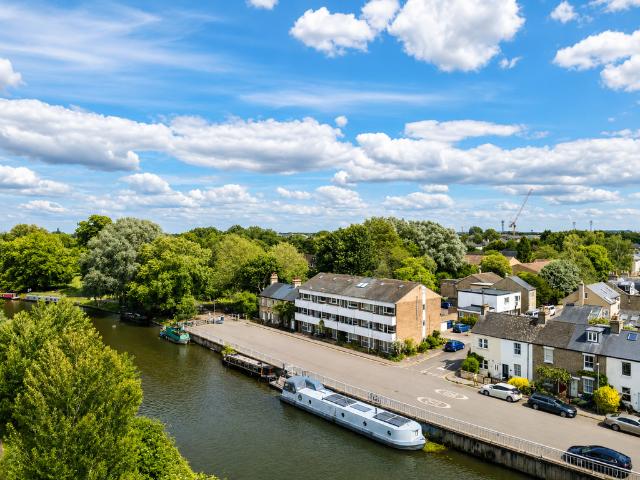 Flat for sale in Chesterton, Arbury