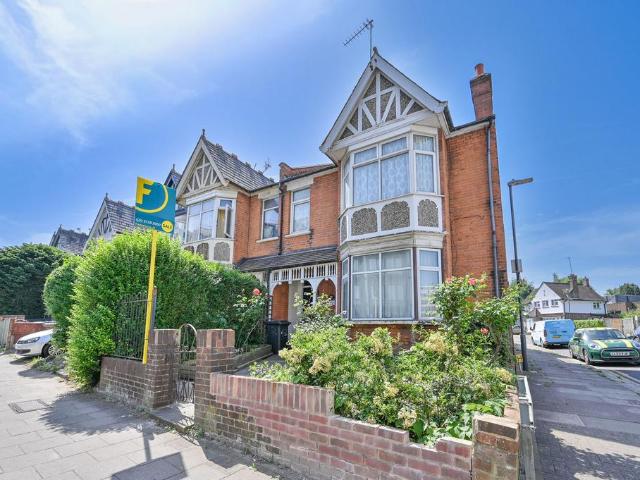 Flat for sale in Greater London