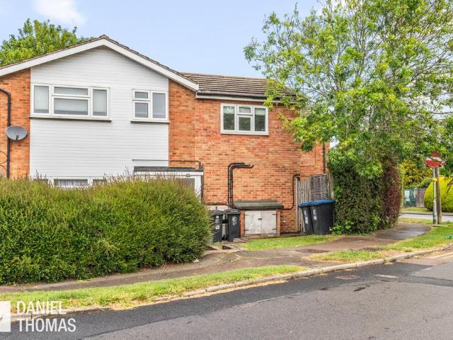 Flat for sale in Epping, Essex