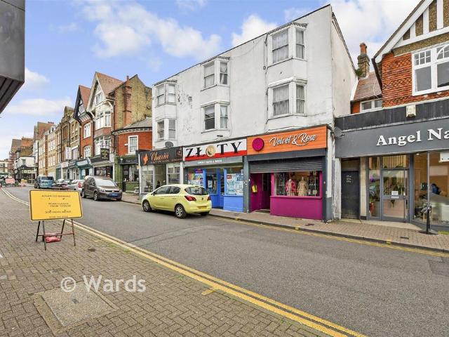 Flat for sale in Chilton, Acol