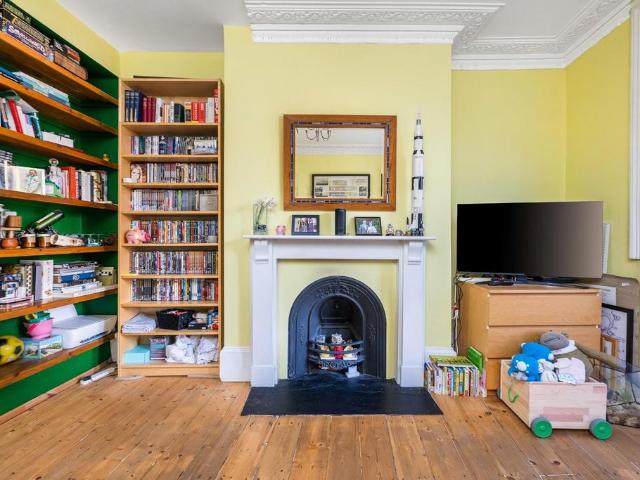 Flat for sale in Wapping Wharf, Feckenham