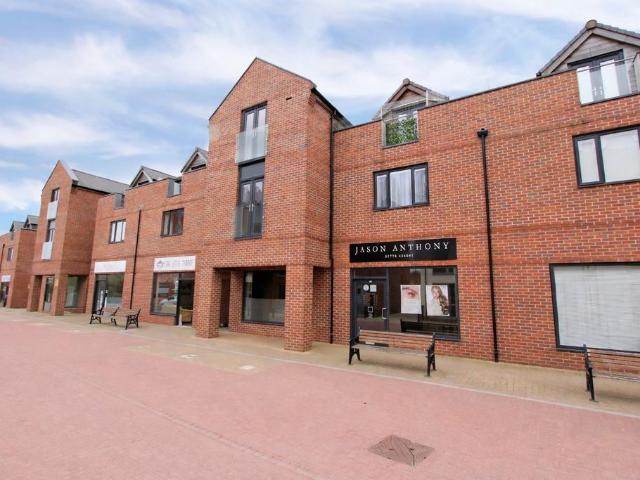 Flat for sale in Almshouses, Barholm