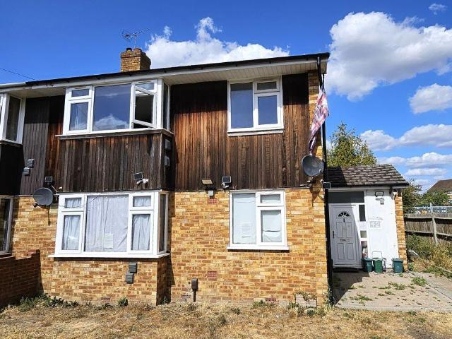 Flat for sale in Greater London