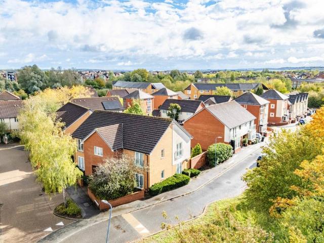 Flat for sale in Broughton, Milton Keynes