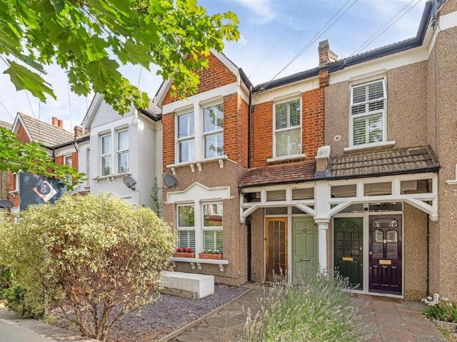 Flat for sale in Anerley, Greater London