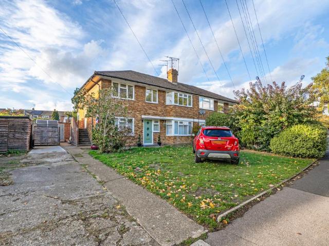 Flat for sale in London Borough of Bexley, Greater London