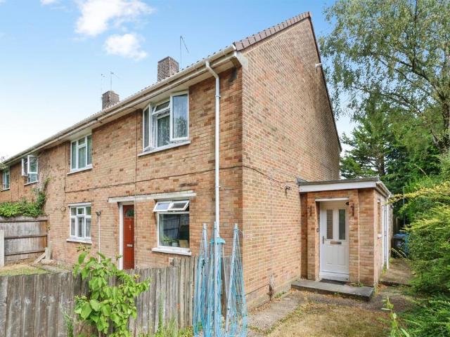 Flat for sale in Alderney, Poole