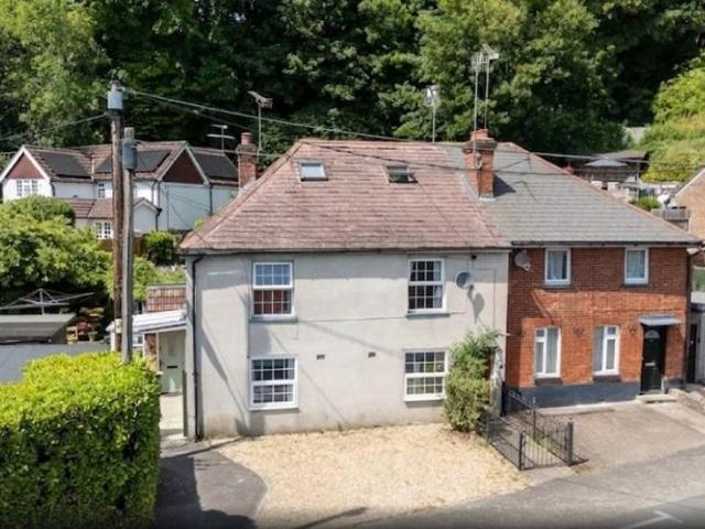 Flat for sale in Priest Down, Hampshire