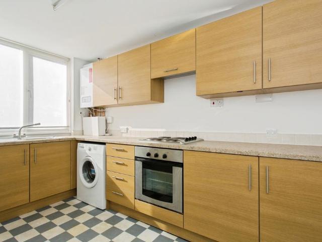 Flat for sale in Chesterton, Arbury