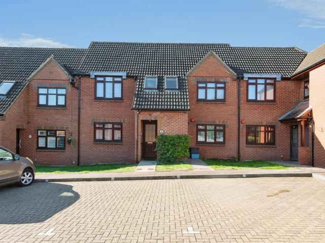 Flat for sale in Poplars, Stevenage