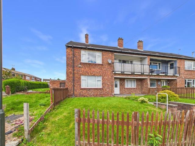 Flat for sale in Brackenfield, East Midlands