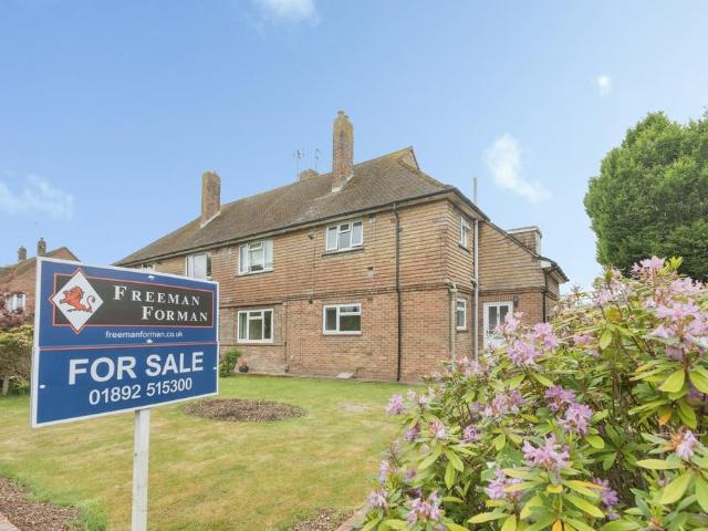 Flat for sale in Ramslye, Sandown Park