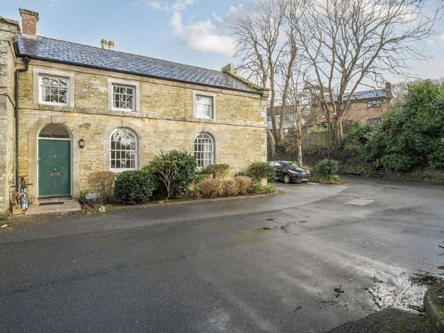 Flat for sale in Trelander, Penweathers