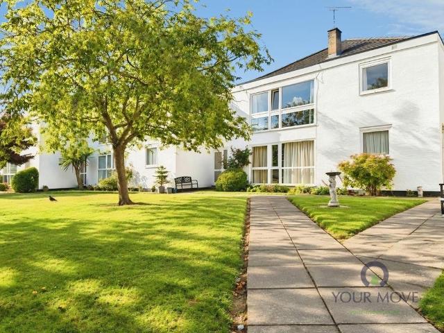 Flat for sale in London Borough of Bromley, Greater London