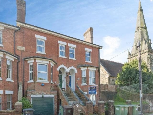 Flat for sale in Hawkenbury, Sandown Park