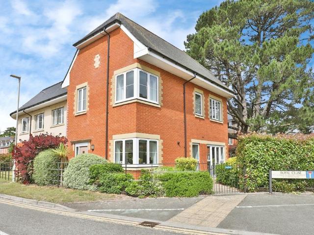 Flat for sale in Fairmile, Christchurch