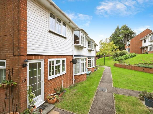 Flat for sale in Upperton, Eastbourne