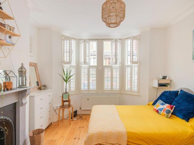 Flat for sale in Feckenham, City Of Bristol