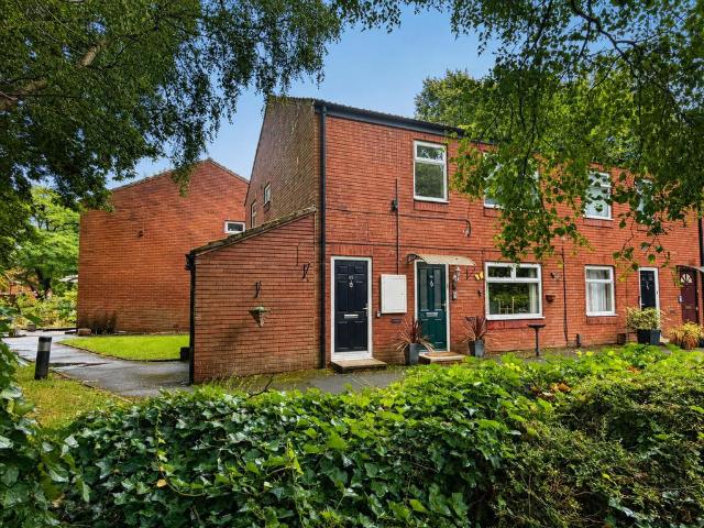 Flat for sale in Georgia, Greater Manchester