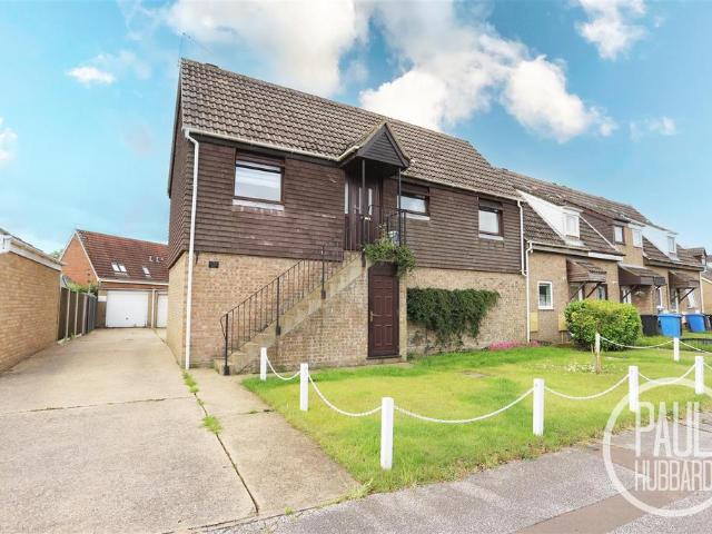 Flat for sale in Eastbridge, Suffolk