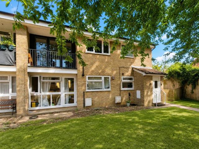 Flat for sale in Cogenhoe and Whiston, Cogenhoe
