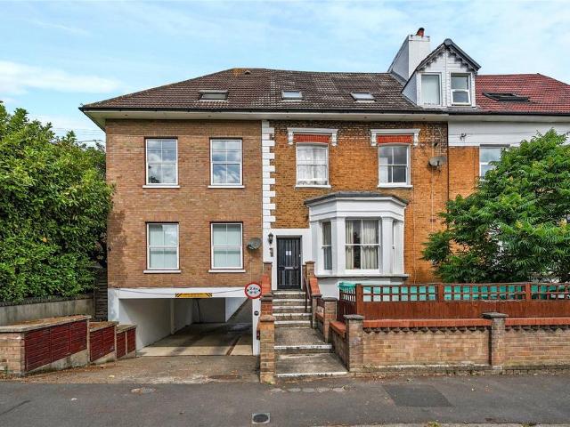 Flat for sale in Greater London