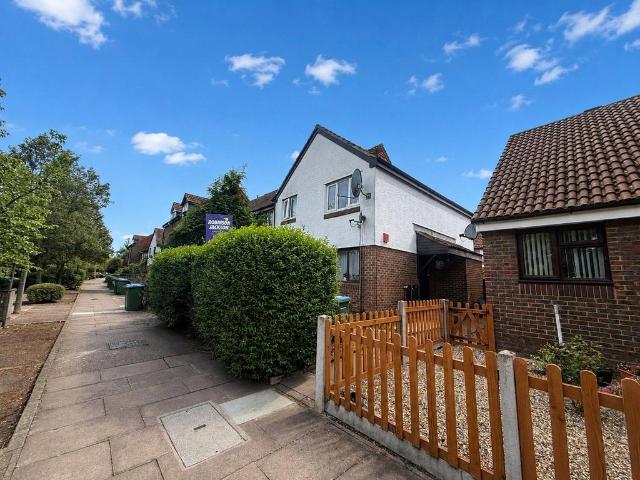 Flat for sale in Greater London