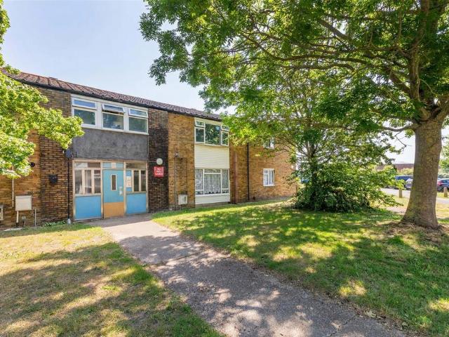Flat for sale in Slough, Isle Of Man