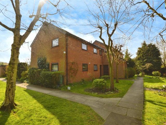 Flat for sale in Holywell Estate, North Watford