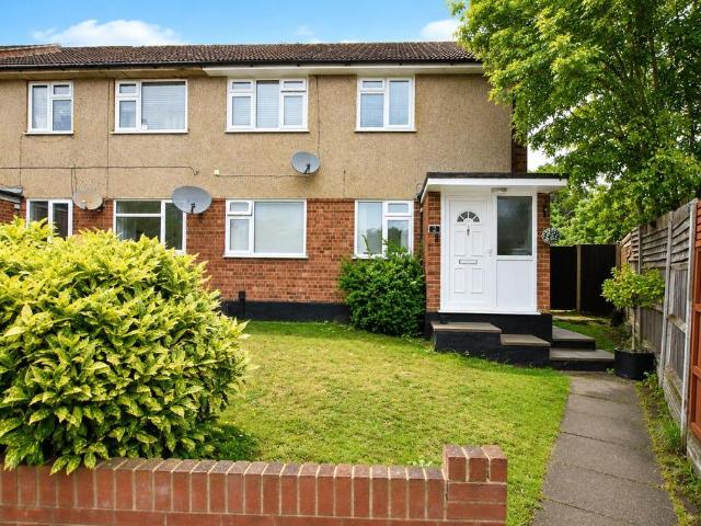 Flat for sale in Barnehurst, Greater London