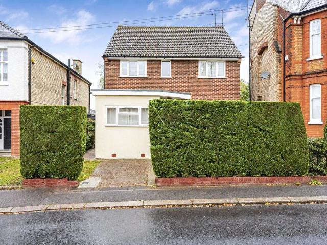 Flat for sale in Barnet Vale, Greater London