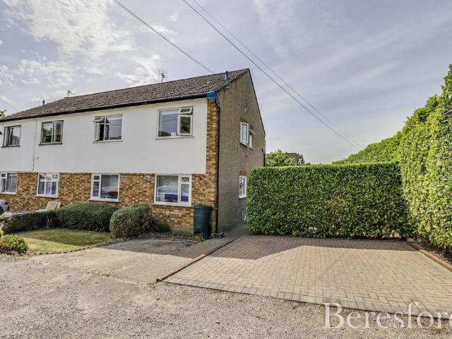 Flat for sale in Navestock Side, Essex