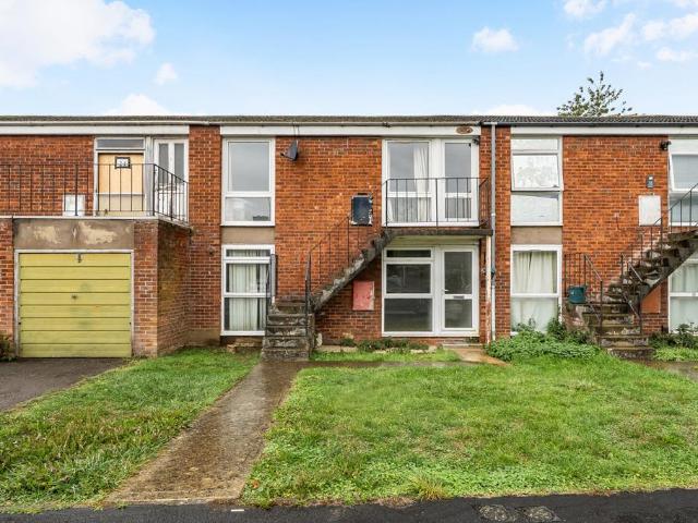Flat for sale in Cutteslowe, Oxford