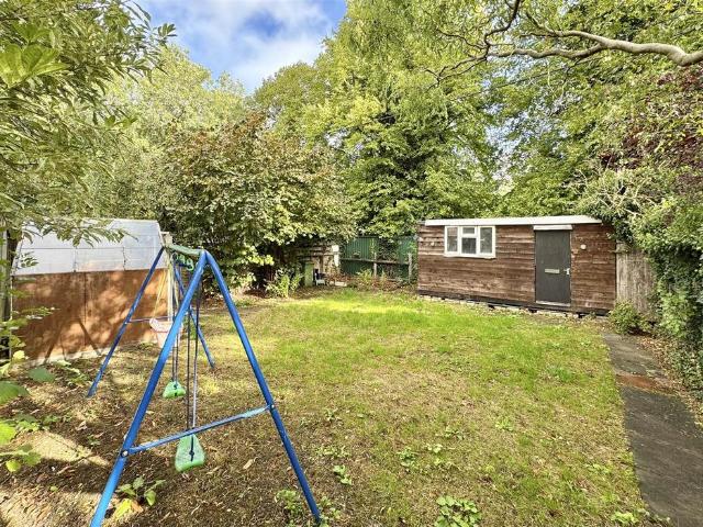 Flat for sale in Fossebridge, Gloucestershire