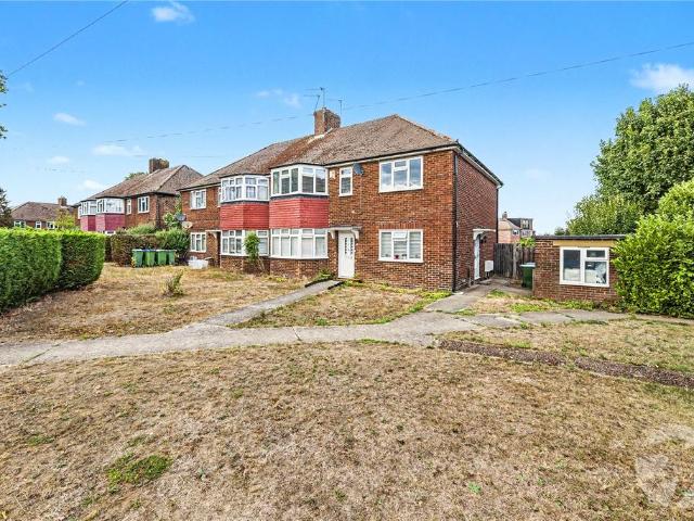 Flat for sale in Albany Park, Greater London