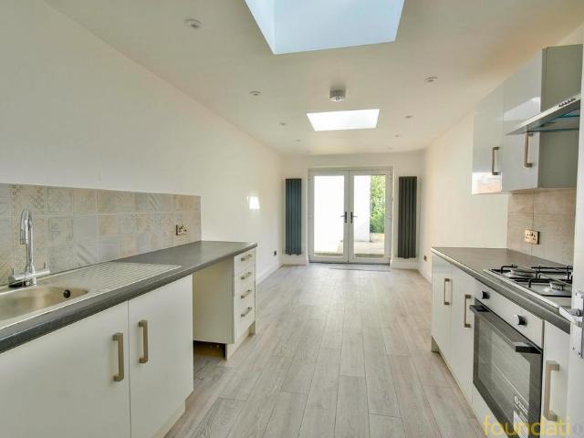 Flat for sale in Central, Heathlands