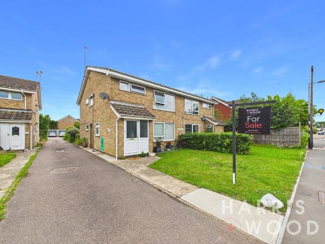 Flat for sale in Fordham Heath, Essex